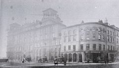 Harold Place & Queens Hotel